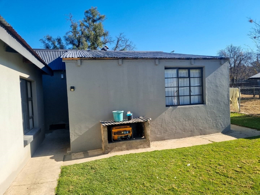6 Bedroom Property for Sale in Paul Roux Free State